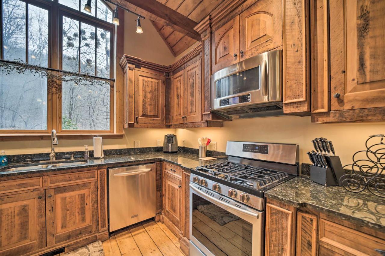 Luxury Cabin Rental In Franklin With Private Hot Tub Exterior foto