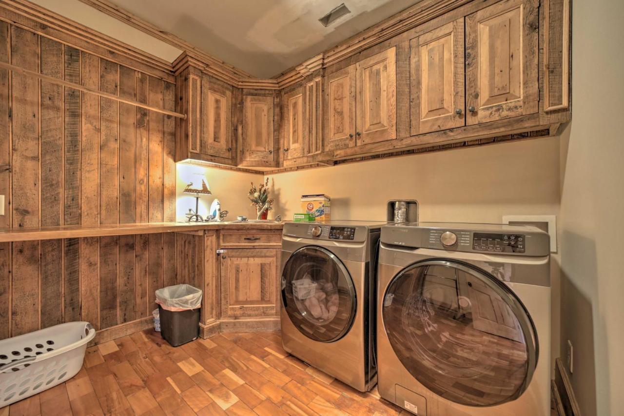 Luxury Cabin Rental In Franklin With Private Hot Tub Exterior foto